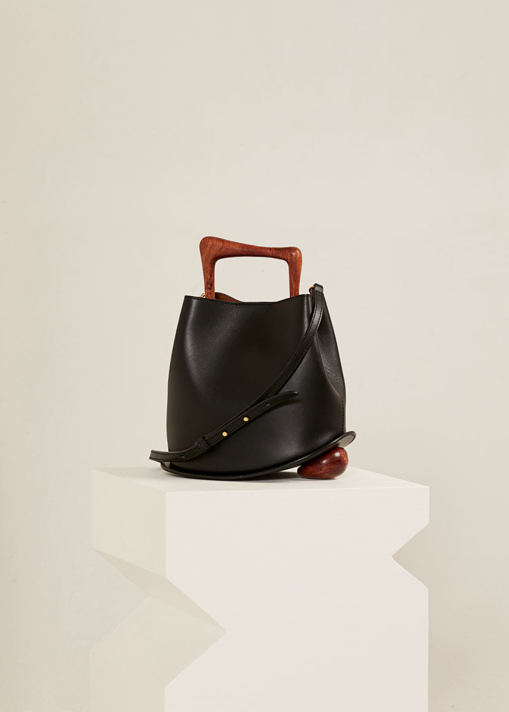 The Quirky Lab Bucket Bag-Playful