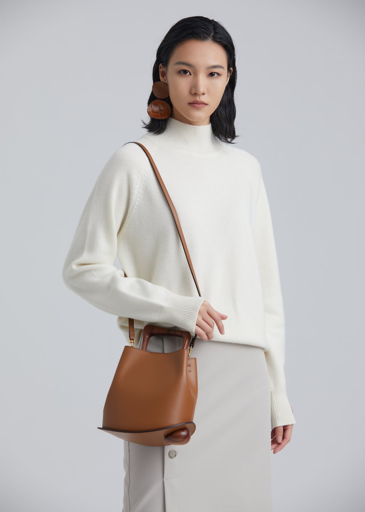 The Quirky Lab Bucket Bag-Playful