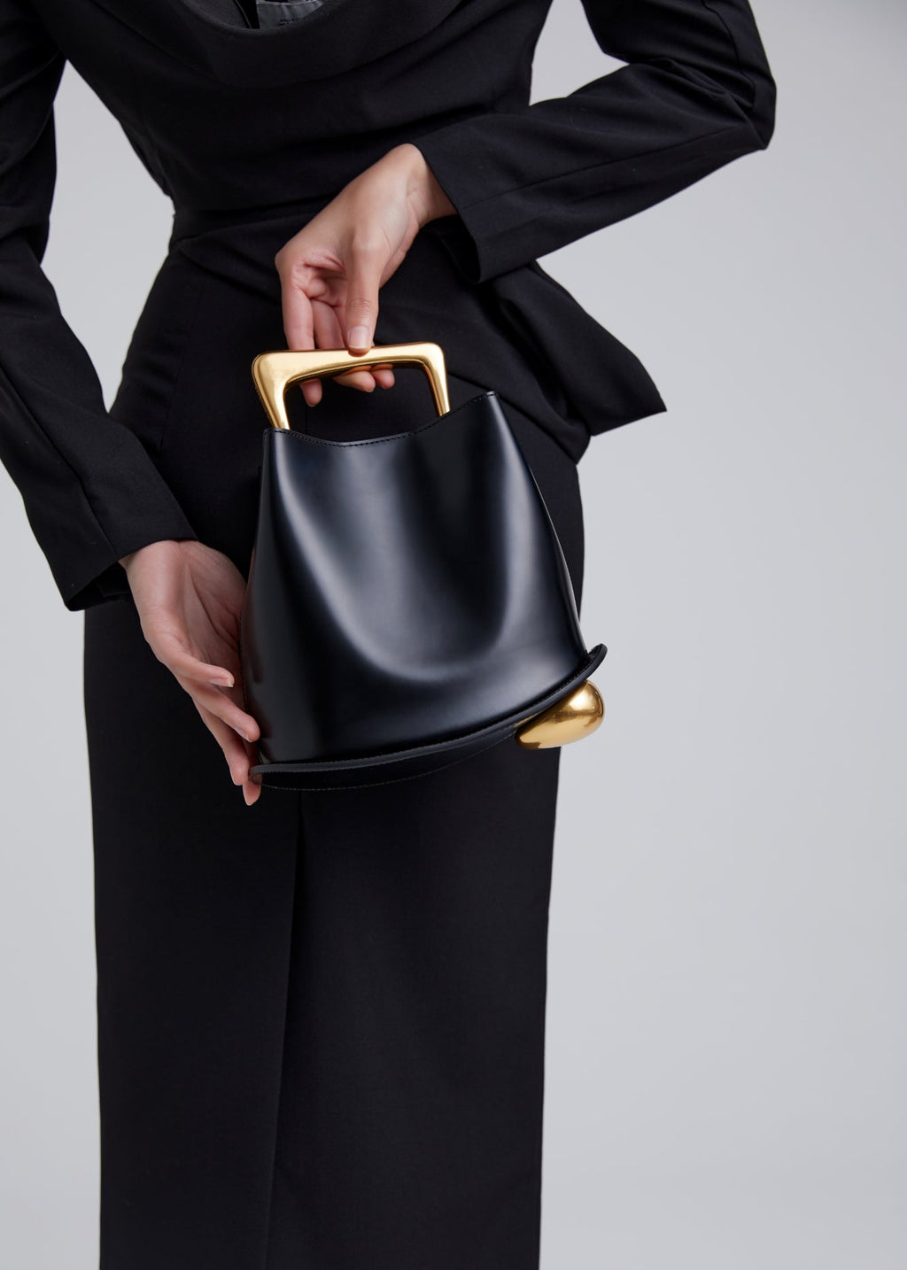 The Quirky Lab Bucket Bag-Playful