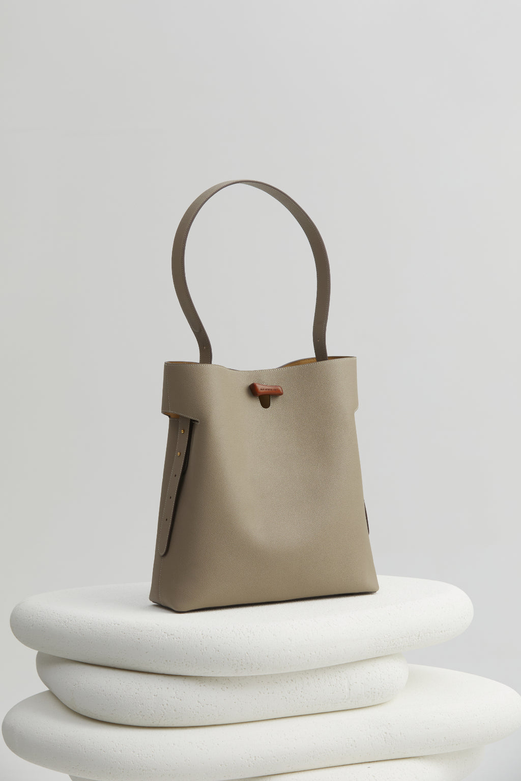 "Qingjin" Series Large Shoulder Bag