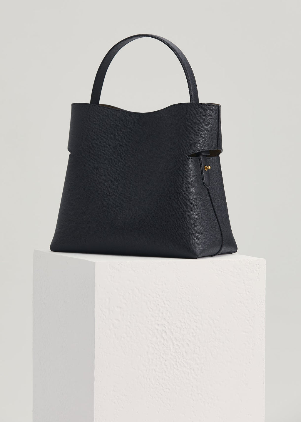 "Qingyi" Series Black Tote Bag