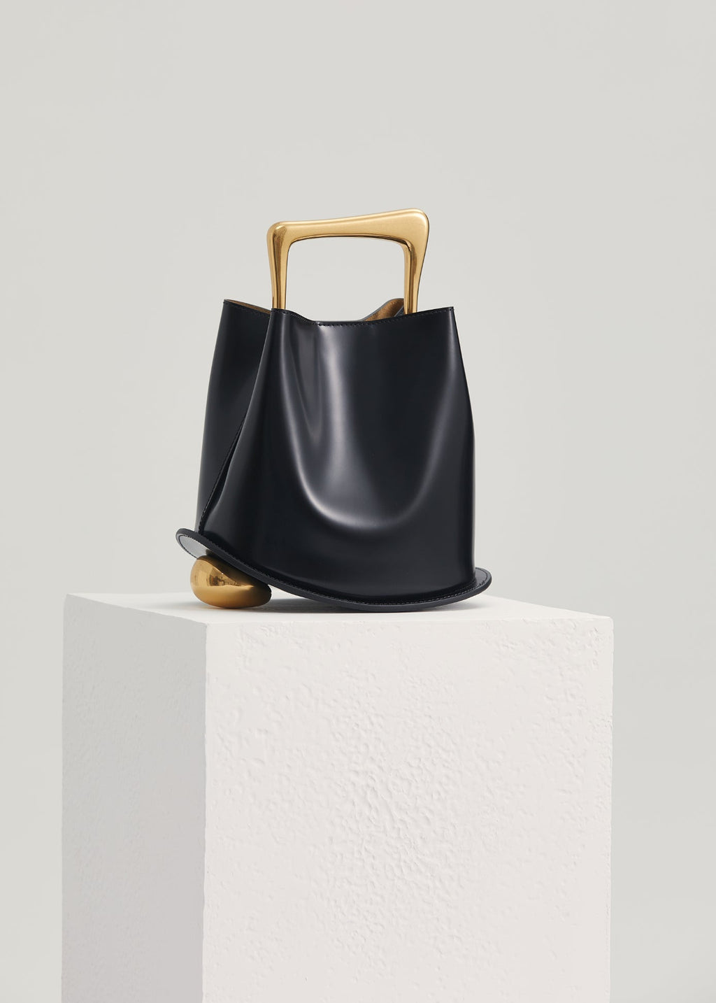 The Quirky Lab Bucket Bag-Playful