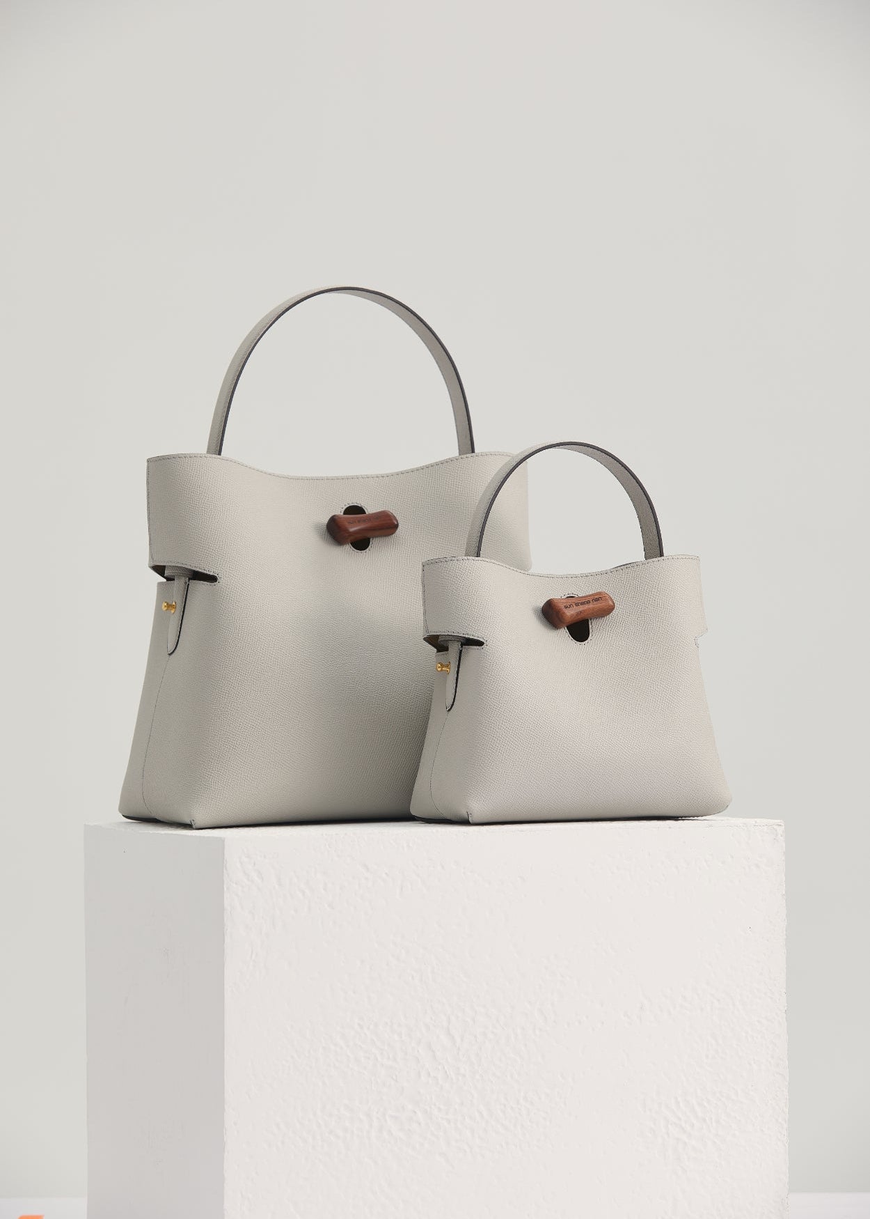 "Qingyi" Series Pearl Gray Tote Bag