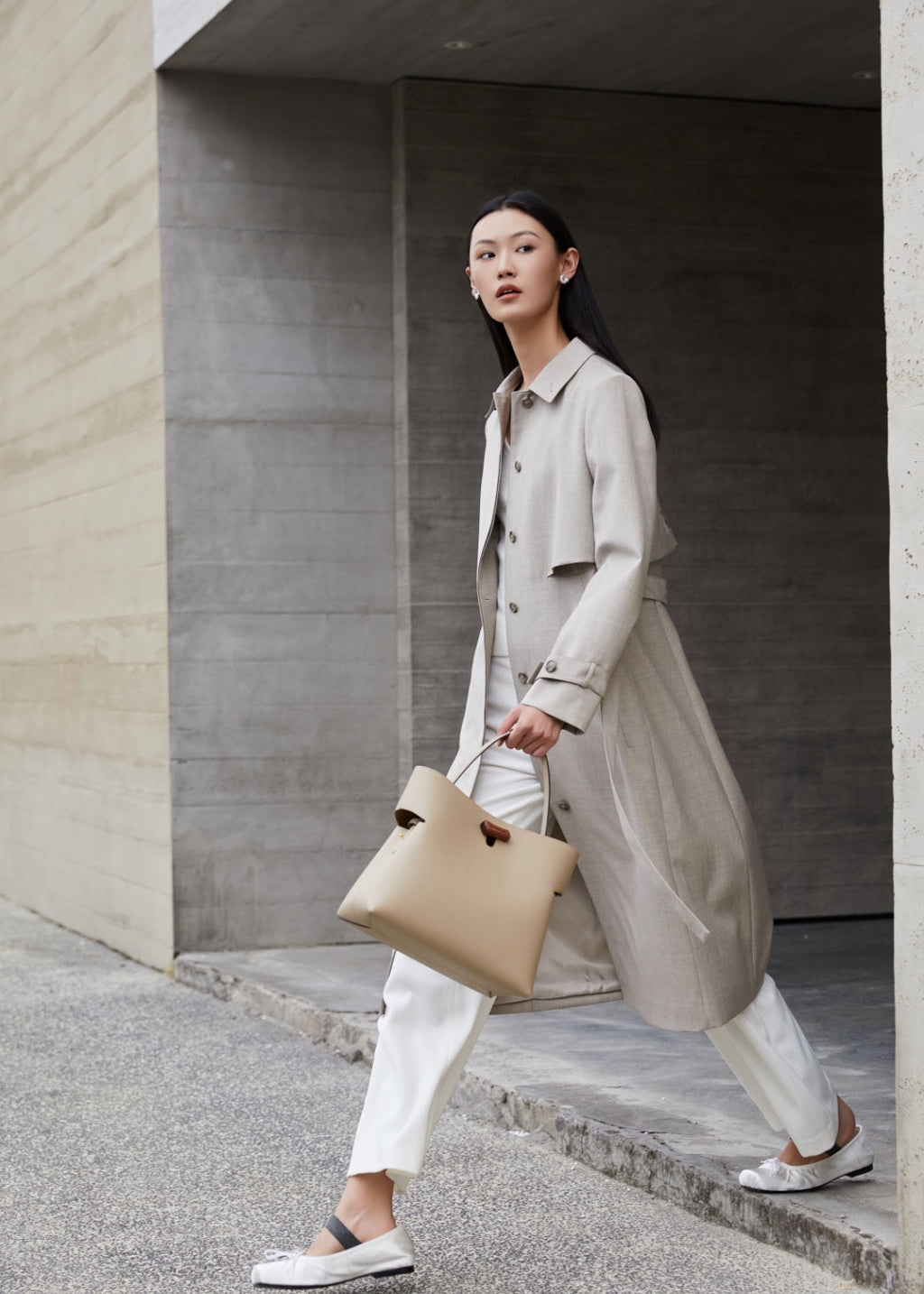 "Qingyi" Series Khaki Tote Bag