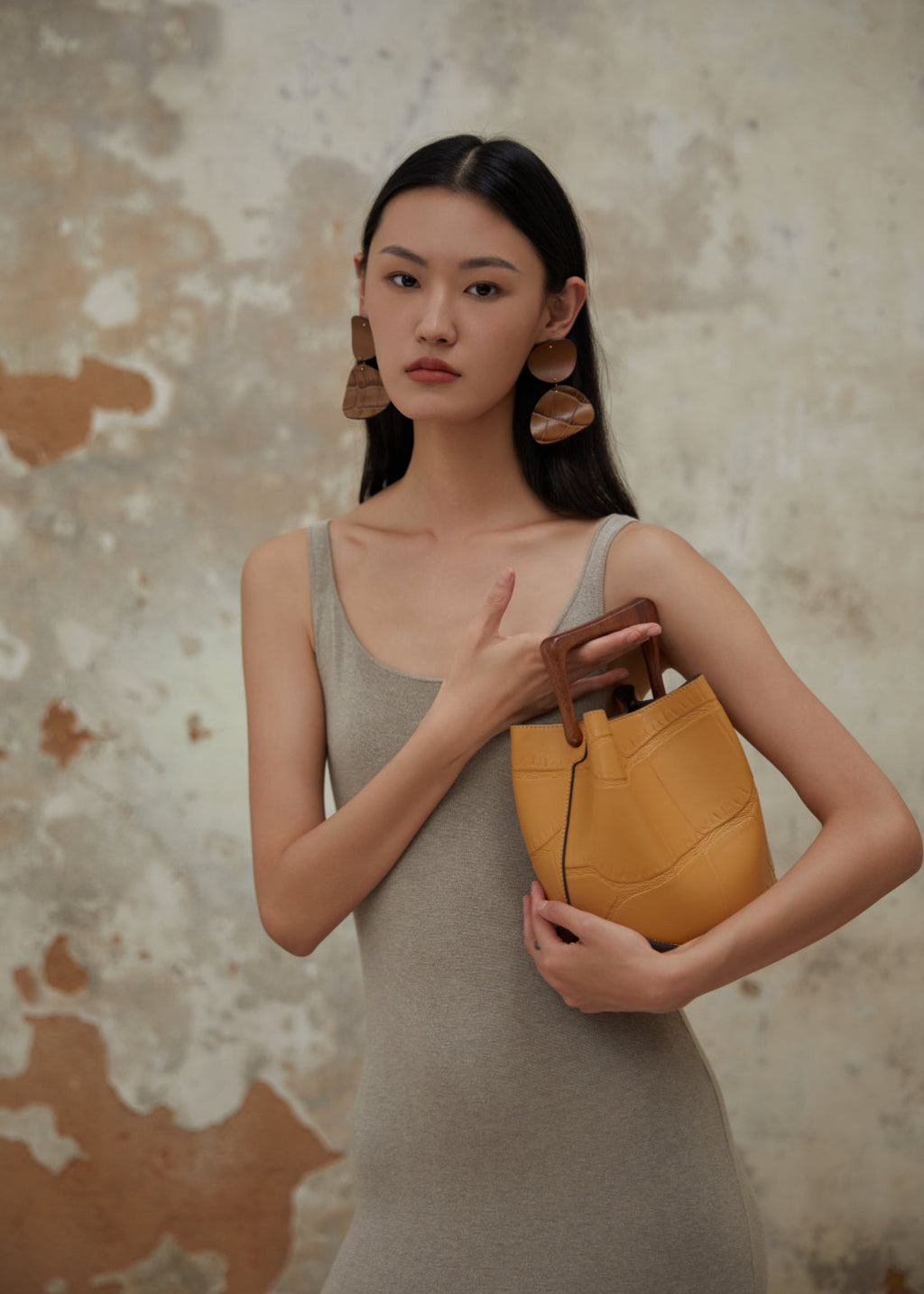 The Quirky Lab Bucket Bag-Playful