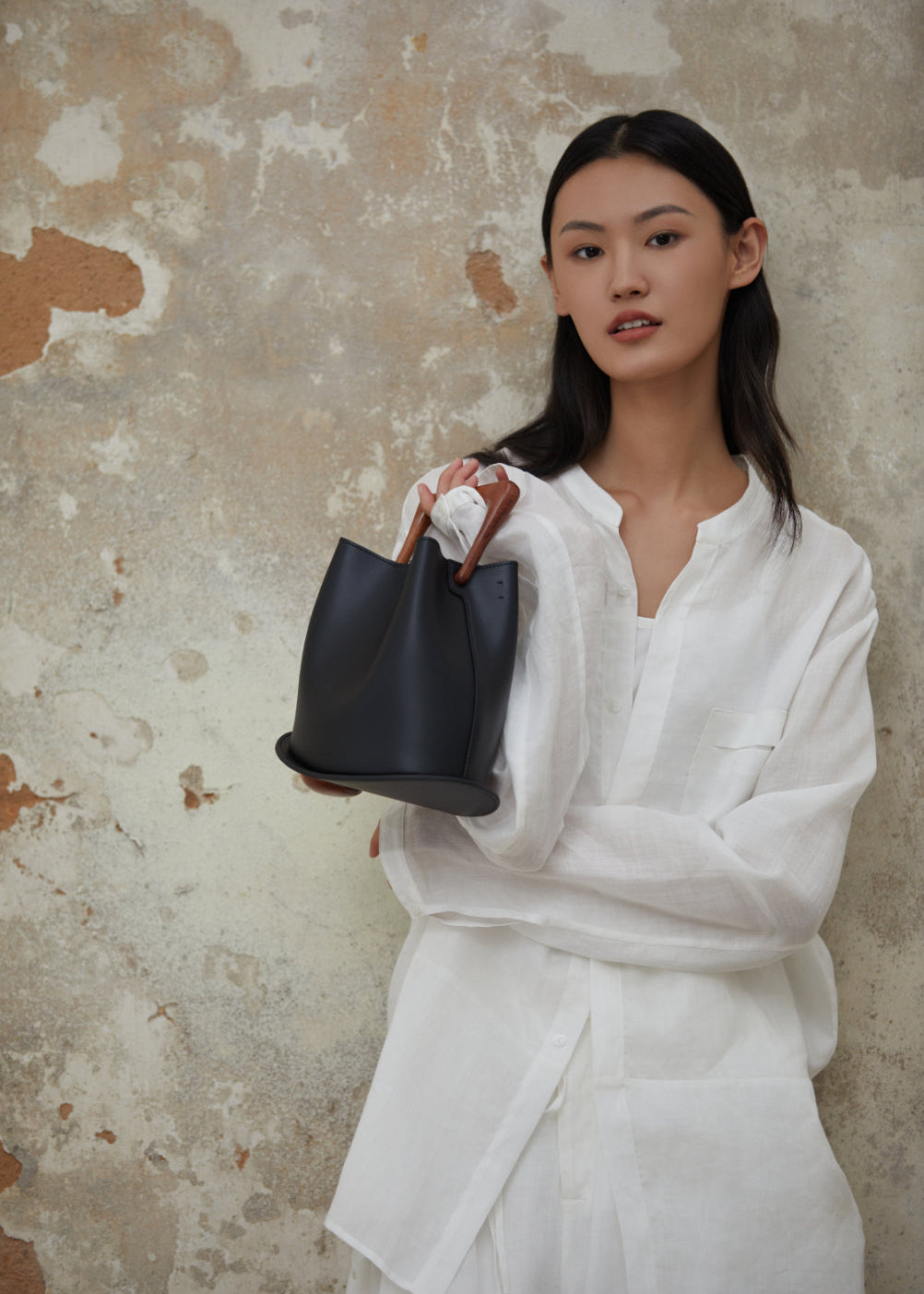 The Quirky Lab Bucket Bag-Playful