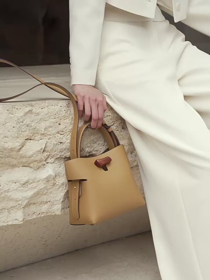 "Qingyi" Series Biscuit Tote Bag